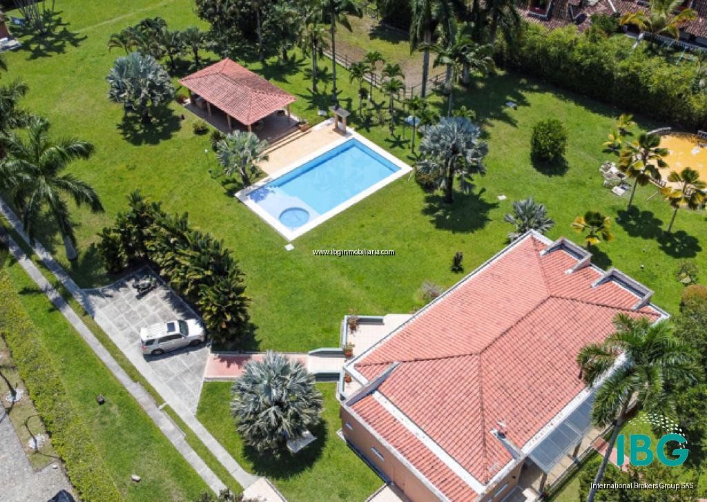 Finca en venta Antioquia Girardota El Trapiche 333 m2 Habitaciones 4 Baños 4 Garajes 6 Precio $3500000000