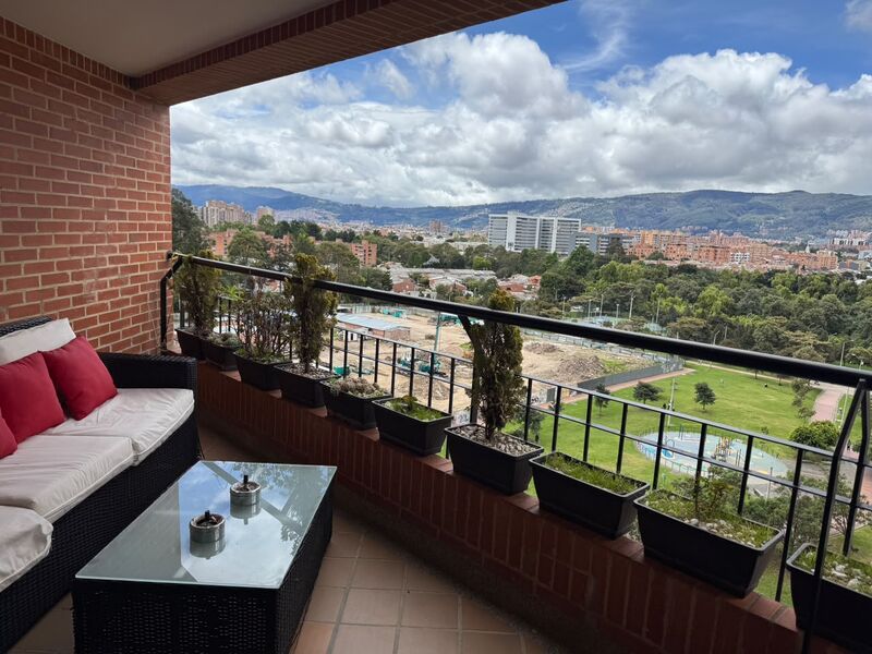 Apartamento en venta Cundinamarca Bogotá Ub Cordoba Niza 154 m2 Habitaciones 3 Baños 4 Garajes 2 Precio $1200000000