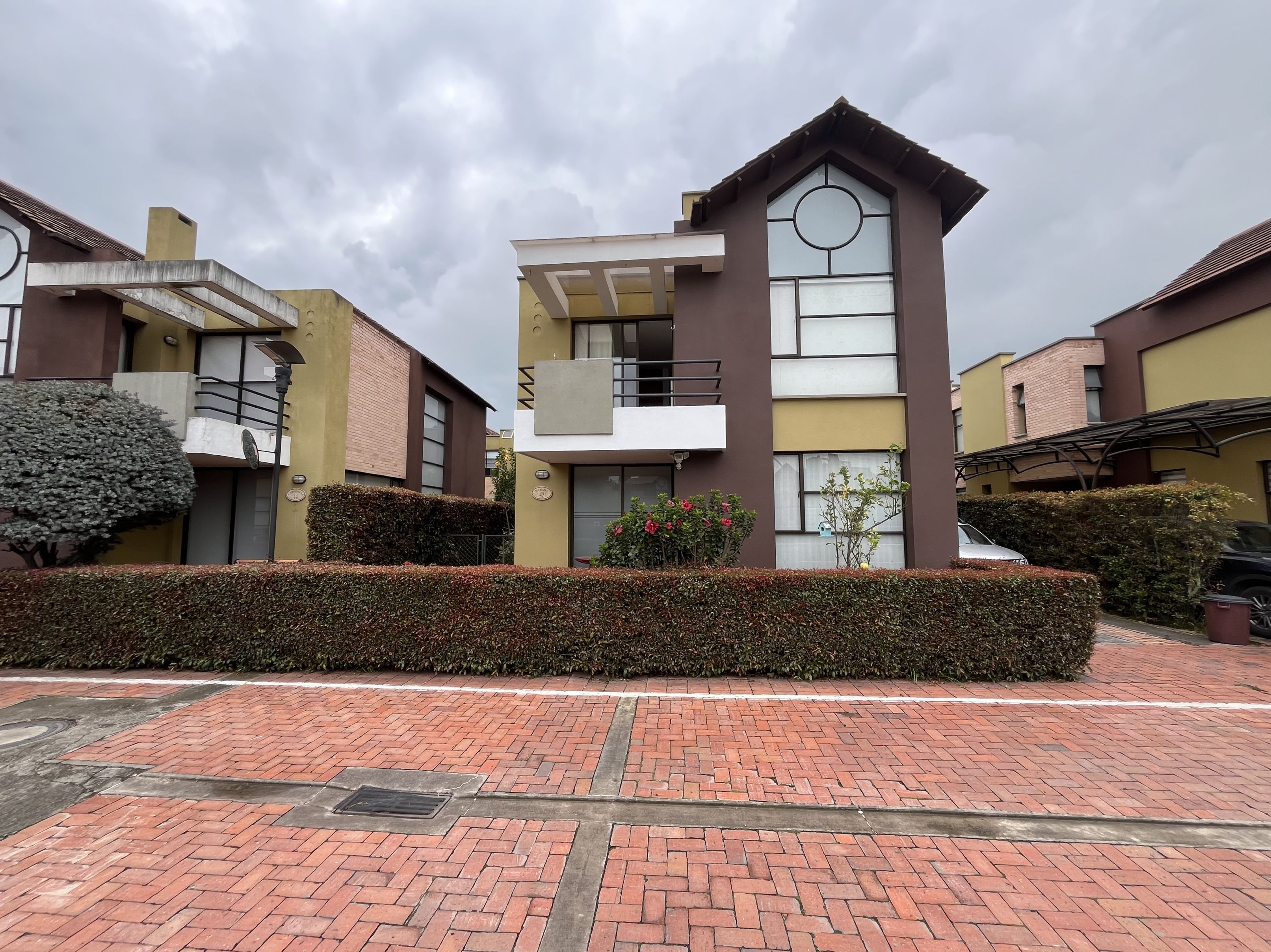 Casa en venta Cundinamarca Cajicá Cn Chalets De Cajica 173 m2 Habitaciones 3 Baños 3 Garajes 2 Precio $1030000000
