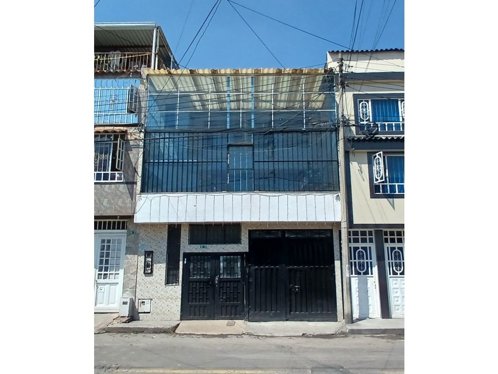 Casa en venta Cundinamarca Bogotá Quiroga 162 m2 Habitaciones 6 Baños 4 Garajes 4 Precio $560000000