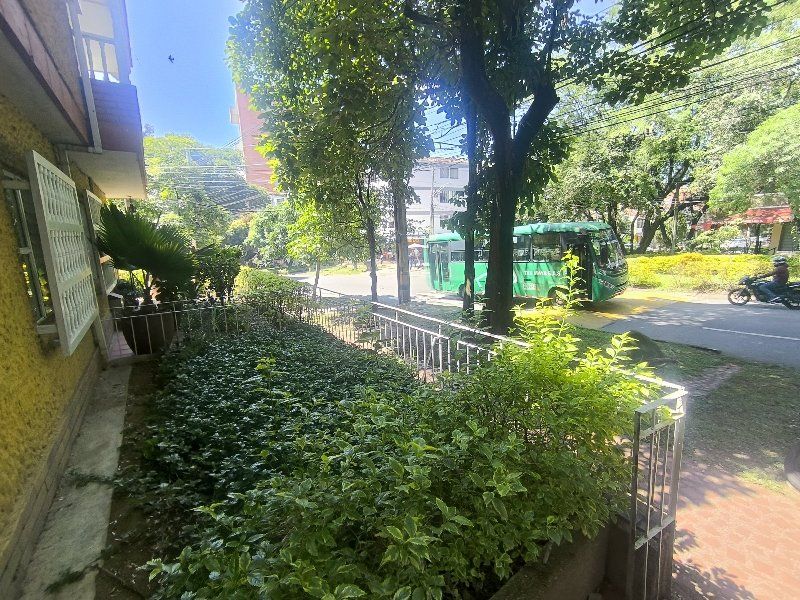 Apartamento en arriendo Antioquia Medellín Santa Teresita 75 m2 Habitaciones 2 Baños 2 Garajes 0 Precio $1700000