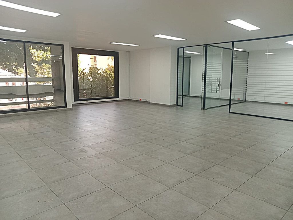 Oficina en arriendo Cundinamarca Bogotá San Patricio 105 m2 Habitaciones 0 Baños 0 Garajes 3 Precio $9639292