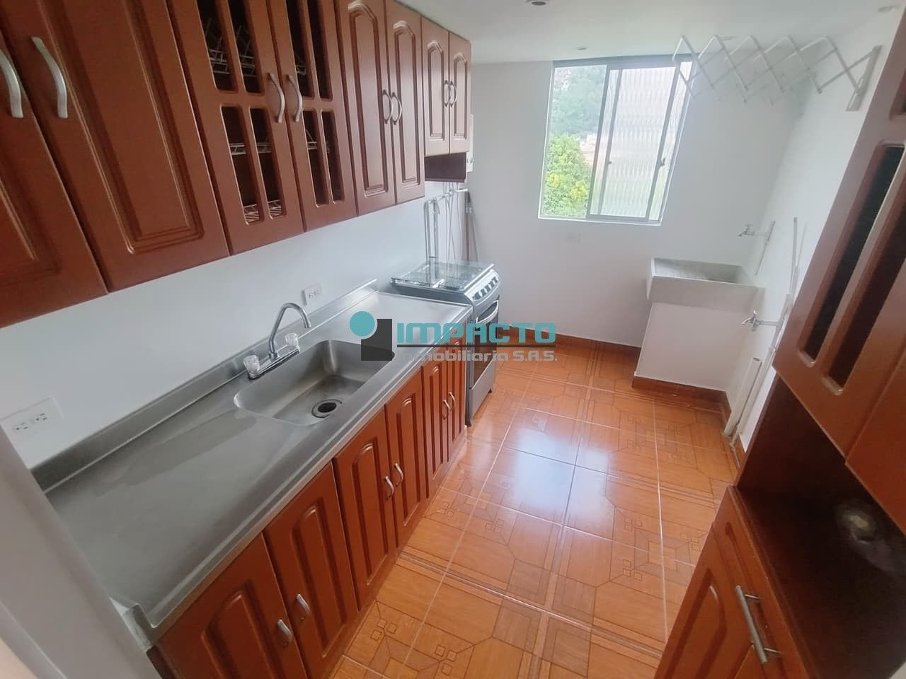 Apartamento en arriendo Antioquia Medellín La Mota 65 m2 Habitaciones 3 Baños 2 Garajes 1 Precio $2500000