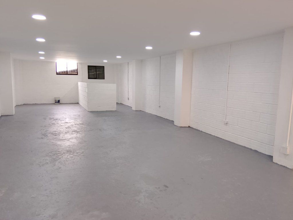 Bodega en arriendo o venta Antioquia Itagüí El Rosario 114 m2 Habitaciones 0 Baños 2 Garajes 0 Precio venta $450000000 Precio arriendo $4000000
