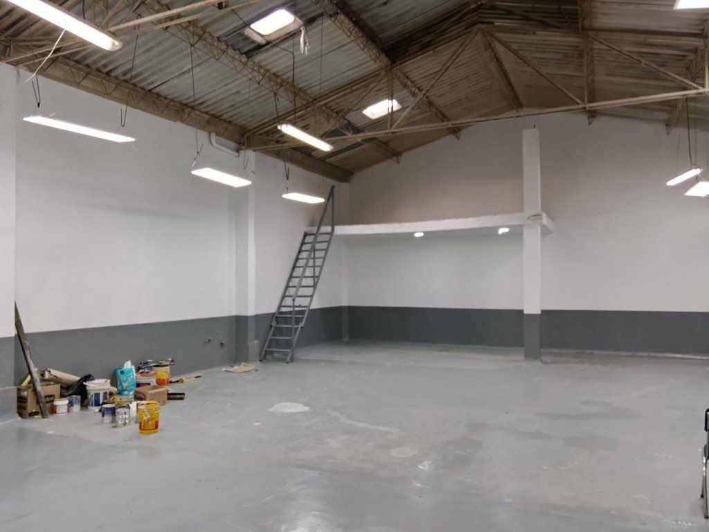 Bodega en venta Antioquia Itagüí San Isidro 350 m2 Habitaciones 0 Baños 2 Garajes 0 Precio $2800000000