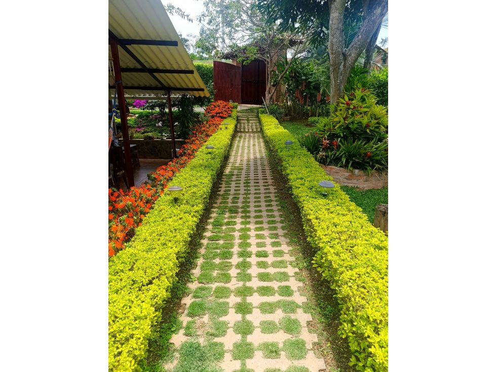 Finca en venta Valle Del Cauca Dagua Dagua 2000 m2 Habitaciones 8 Baños 3 Garajes 4 Precio $460000000