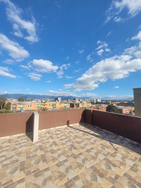 Apartamento en venta Cundinamarca Bogotá Paris 58 m2 Habitaciones 3 Baños 2 Garajes 1 Precio $300000000