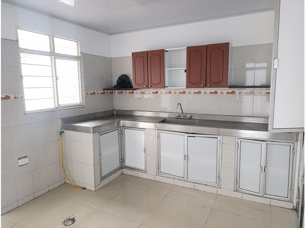 Casa en venta Valle Del Cauca Cali Urbanización La Merced 190 m2 Habitaciones 4 Baños 3 Garajes 2 Precio $530000000