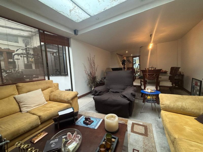 Apartamento en venta Cundinamarca Bogotá Santa Barbara Central 120 m2 Habitaciones 2 Baños 3 Garajes 1 Precio $650000000