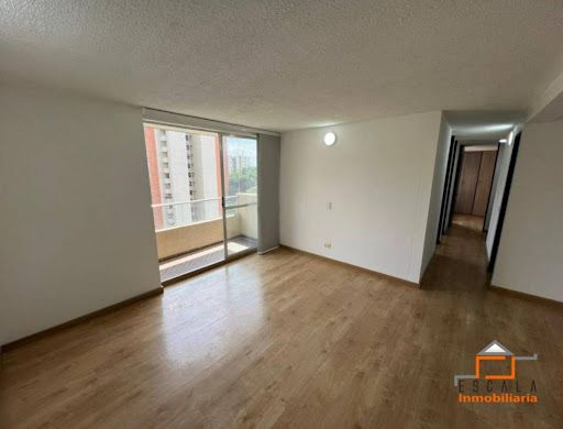 Apartamento en arriendo Antioquia Medellín Loma De Los Bernal 80 m2 Habitaciones 3 Baños 2 Garajes 1 Precio $3000000