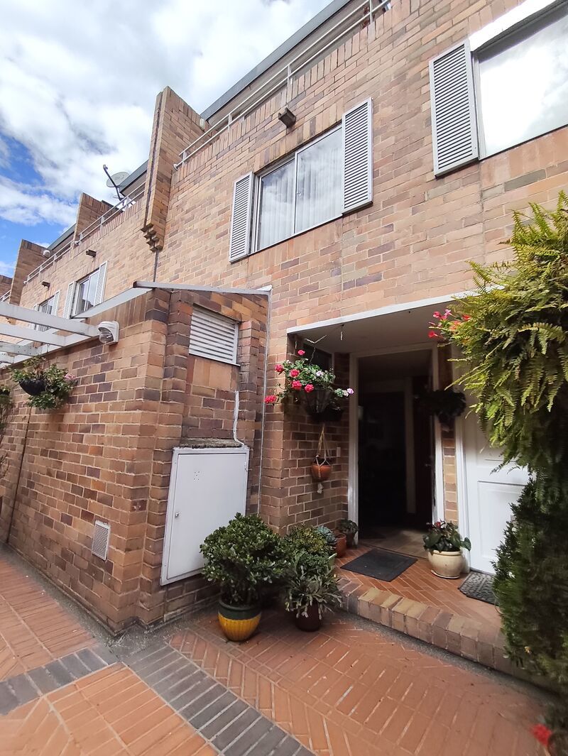 Casa en venta Cundinamarca Bogotá Caobos Salazar 141 m2 Habitaciones 3 Baños 3 Garajes 2 Precio $725000000