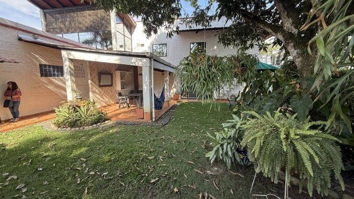 Casa en venta Valle Del Cauca Cali Cali 281 m2 Habitaciones 4 Baños 6 Garajes 4 Precio $1250000000