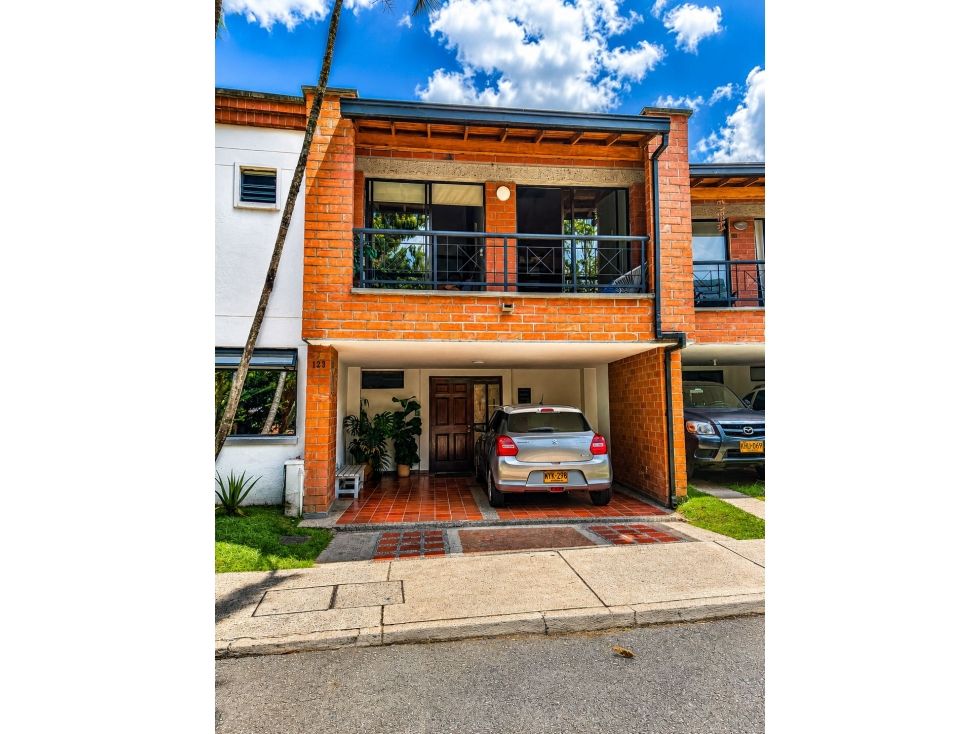 Casa en venta Antioquia Envigado La Inmaculada 204 m2 Habitaciones 4 Baños 4 Garajes 2 Precio $1100000000