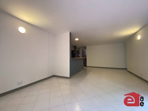 Apartamento en arriendo Antioquia Envigado Loma De Las Brujas 95 m2 Habitaciones 3 Baños 3 Garajes 1 Precio $4300000
