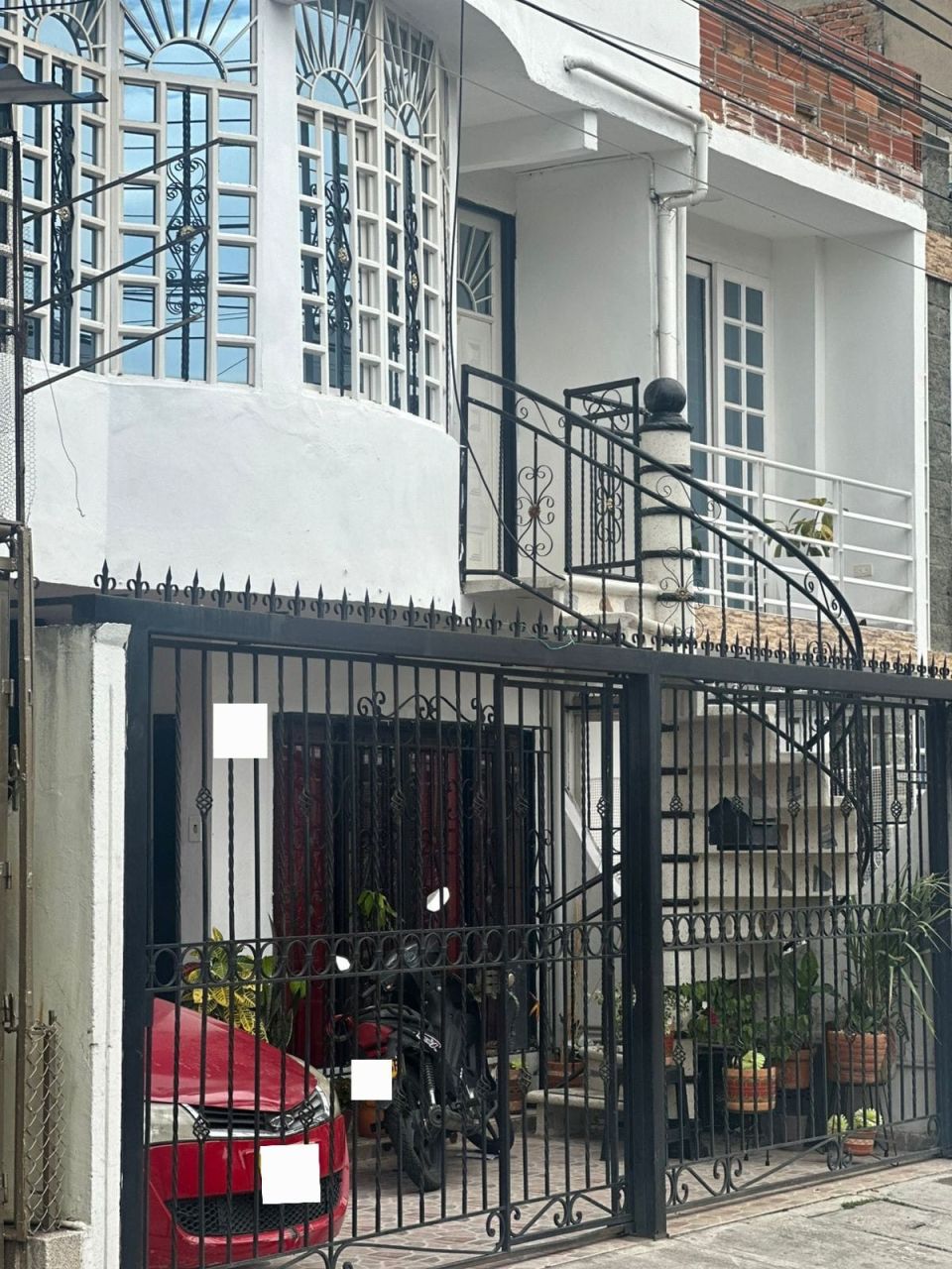 Casa en venta Valle Del Cauca Cali Los Andes 300 m2 Habitaciones 6 Baños 3 Garajes 1 Precio $750000000