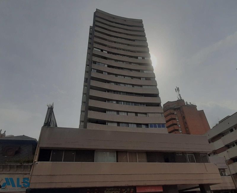 Apartamento en venta Antioquia Medellín Villanueva 174 m2 Habitaciones 3 Baños 2 Garajes 2 Precio $535000000