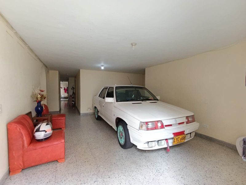 Casa en venta Antioquia Medellín El Rincon 185 m2 Habitaciones 4 Baños 2 Garajes 1 Precio $490000000