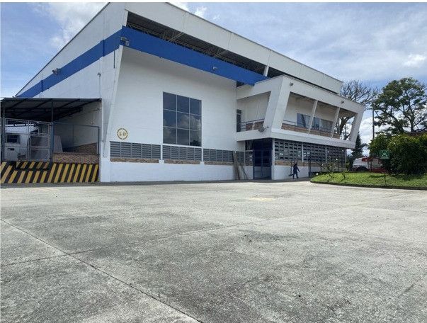 Bodega en venta Quindío La Tebaida La Tebaida 3061 m2 Habitaciones 0 Baños 3 Garajes 10 Precio $6400000000