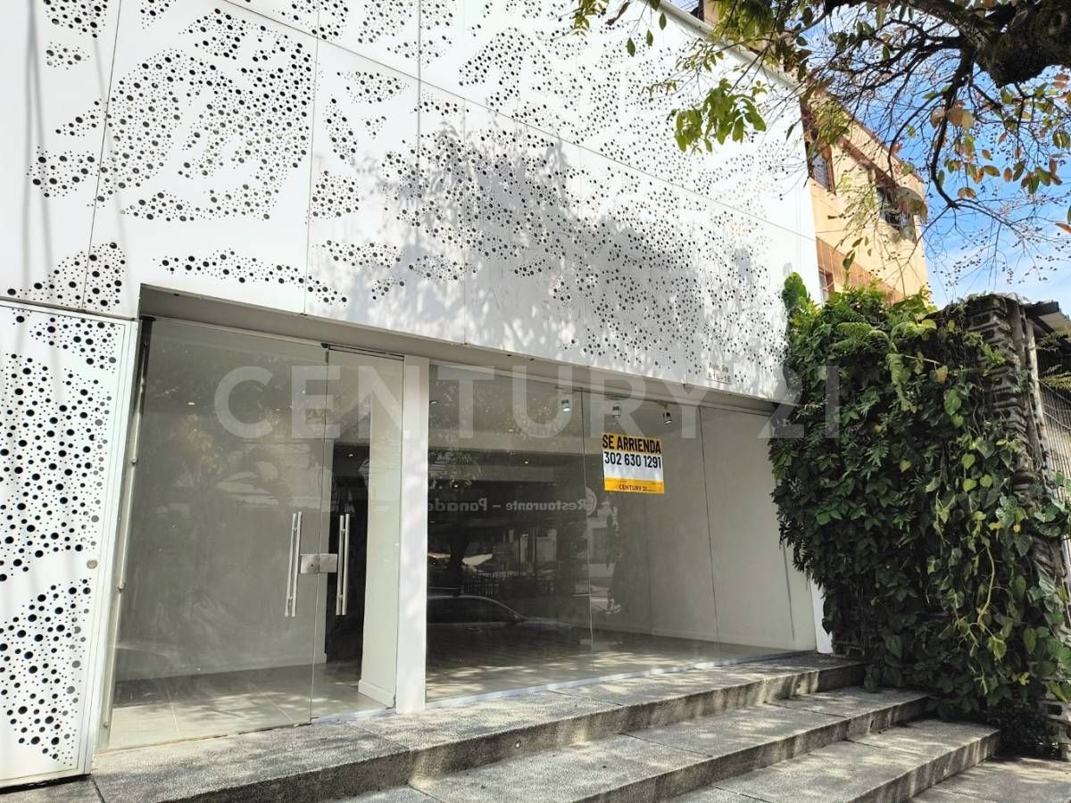 Local en arriendo Valle Del Cauca Cali Granada 116 m2 Habitaciones 0 Baños 2 Garajes 0 Precio $6000000