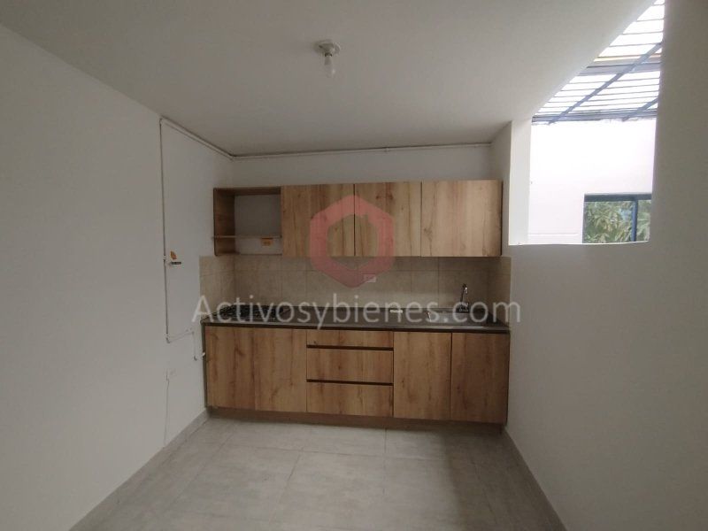 Casa en arriendo Antioquia Medellín Campo Valdes No2 60 m2 Habitaciones 3 Baños 1 Garajes 0 Precio $1600000