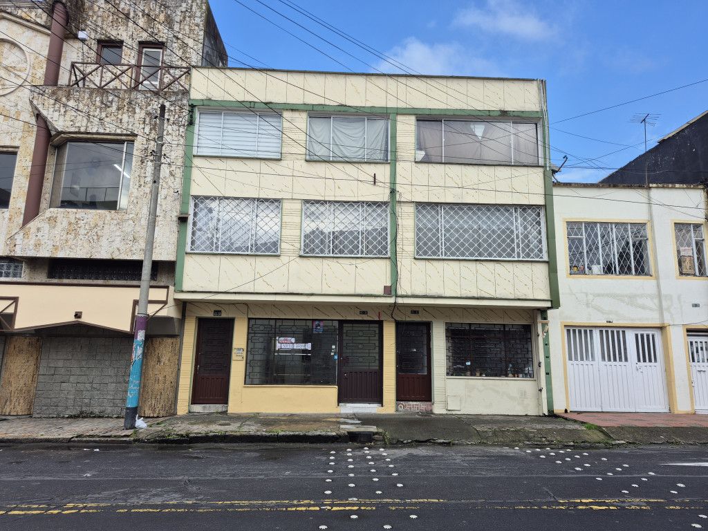 Local en venta Cundinamarca Bogotá Santa Teresita 56 m2 Habitaciones 0 Baños 1 Garajes 0 Precio $320000000