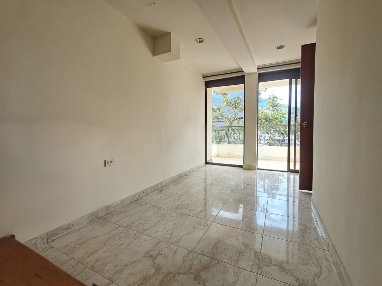 Apartamento en arriendo Risaralda Pereira Primero De Febrero 80 m2 Habitaciones 3 Baños 2 Garajes 0 Precio $1500000