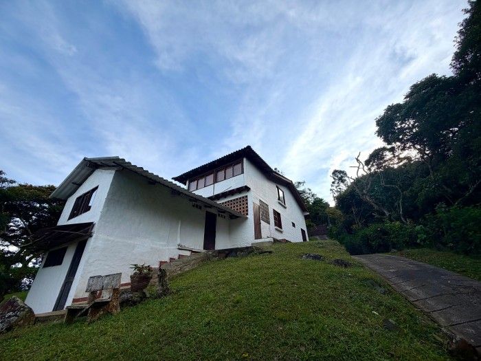 Casa en venta Valle Del Cauca Yumbo Yumbo 380 m2 Habitaciones 8 Baños 4 Garajes 8 Precio $950000000