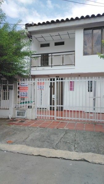 Apartamento en arriendo Valle Del Cauca Cali Los Andes 60 m2 Habitaciones 2 Baños 1 Garajes 0 Precio $1000000
