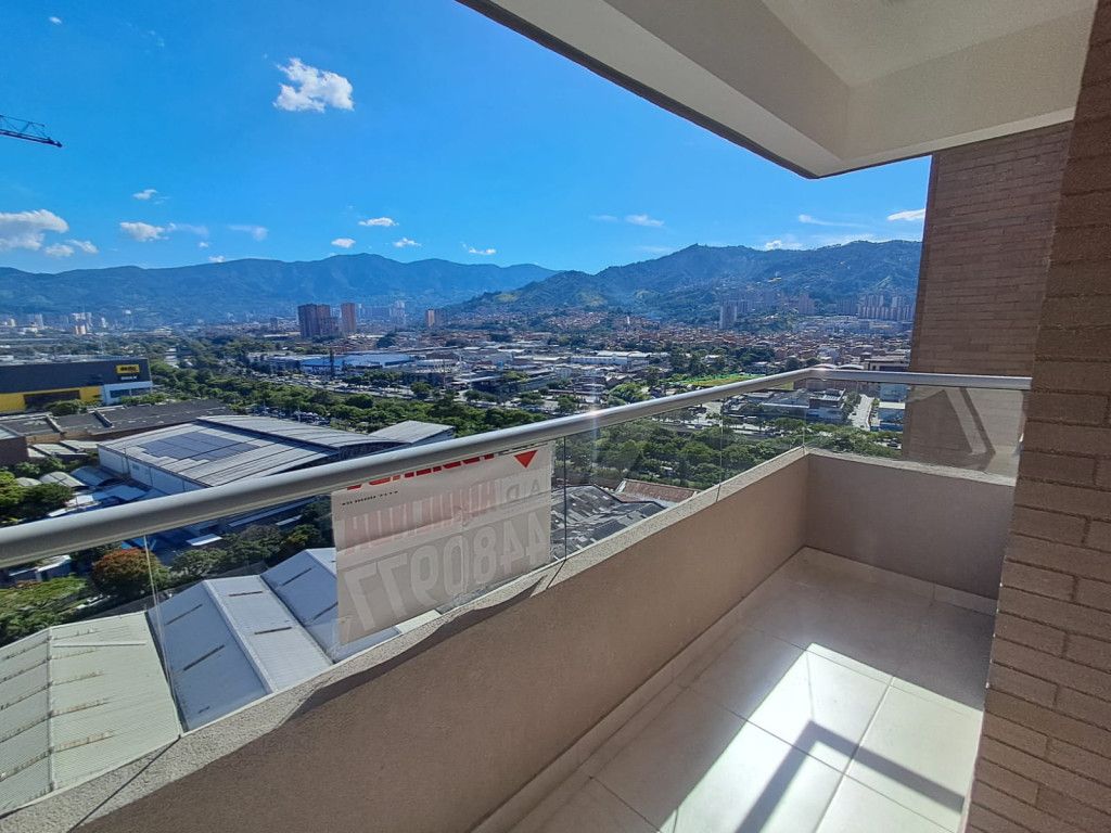 Apartamento en arriendo Antioquia Envigado Alcalá 70 m2 Habitaciones 2 Baños 2 Garajes 1 Precio $4200000