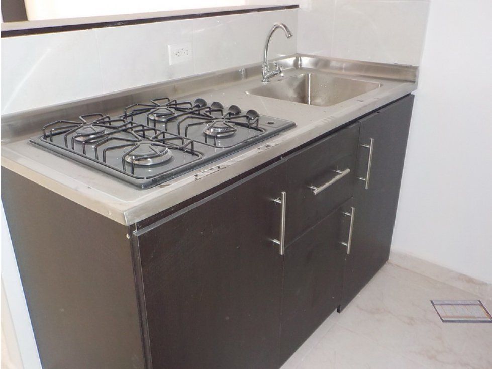 Apartaestudio en arriendo Antioquia Medellín Bombona No1 30 m2 Habitaciones 1 Baños 1 Garajes 0 Precio $1350000