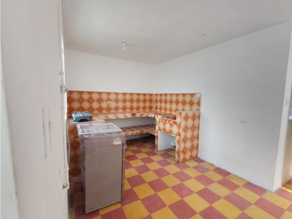 Apartamento en arriendo Antioquia Medellín La Milagrosa 90 m2 Habitaciones 3 Baños 2 Garajes 0 Precio $2000000