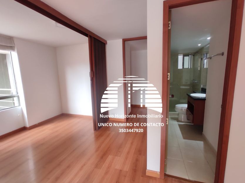 Apartamento en arriendo Cundinamarca Bogotá Parques De Lorena 96 m2 Habitaciones 3 Baños 3 Garajes 2 Precio $4000000