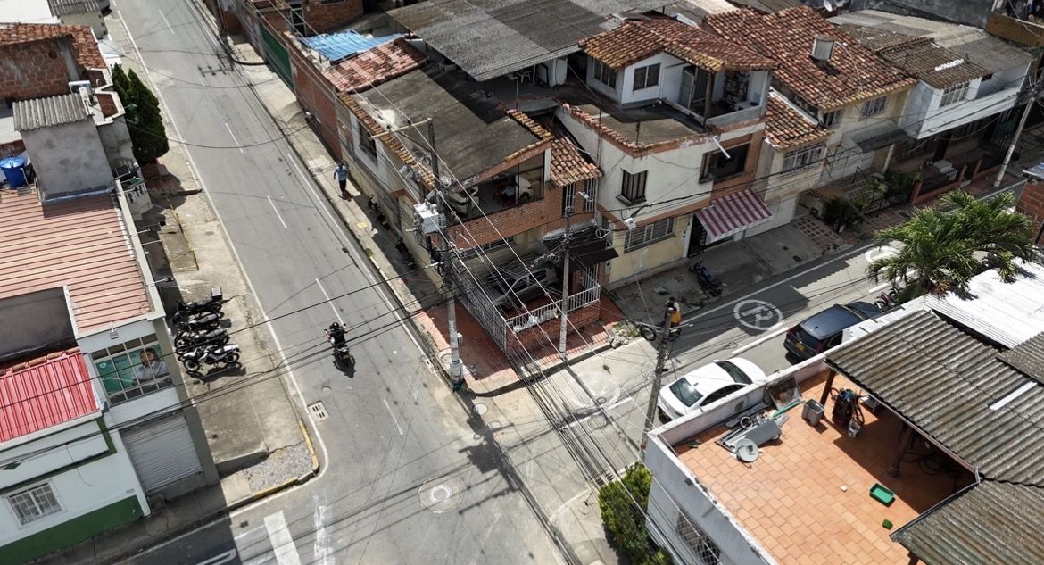 Casa en venta Santander Floridablanca Florida 400 m2 Habitaciones 6 Baños 6 Garajes 1 Precio $1350000000