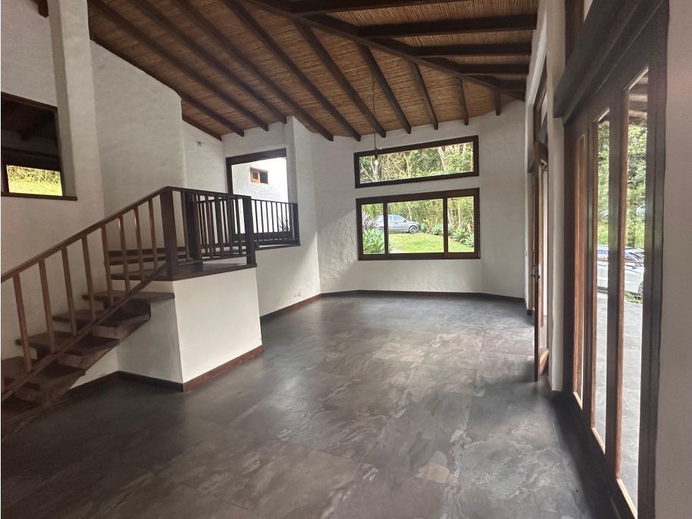 Casa Campestre en venta Valle Del Cauca Yumbo Yumbo 280 m2 Habitaciones 3 Baños 4 Garajes 4 Precio $1650000000