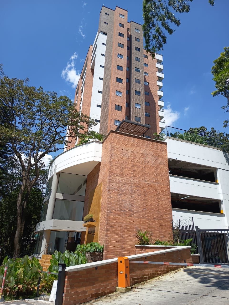 Apartamento en arriendo Antioquia Envigado Loma Del Barro 60 m2 Habitaciones 2 Baños 2 Garajes 1 Precio $3250000