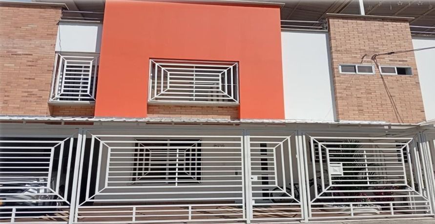 Casa en venta Valle Del Cauca Palmira Urbanización El Bosque 320 m2 Habitaciones 4 Baños 3 Garajes 1 Precio $495000000