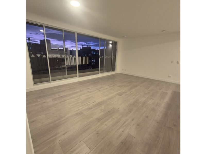 Apartamento en venta Cundinamarca Bogotá El Dorado 90 m2 Habitaciones 3 Baños 3 Garajes 1 Precio $615000000