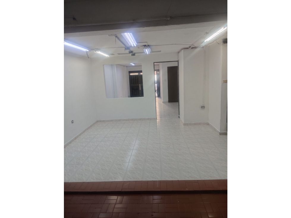 Local en arriendo Antioquia Itagüí Santa Maria Et Iii 120 m2 Habitaciones 0 Baños 2 Garajes 0 Precio $3000000