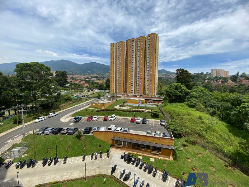 Apartamento en arriendo Antioquia Medellín San Antonio De Prado 52 m2 Habitaciones 3 Baños 2 Garajes 0 Precio $1750000