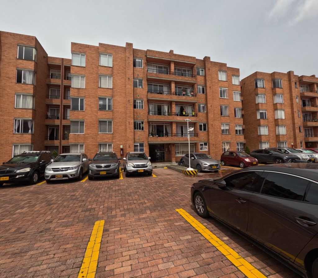 Apartamento en venta Cundinamarca Bogotá Mazurén 79 m2 Habitaciones 3 Baños 2 Garajes 1 Precio $570000000