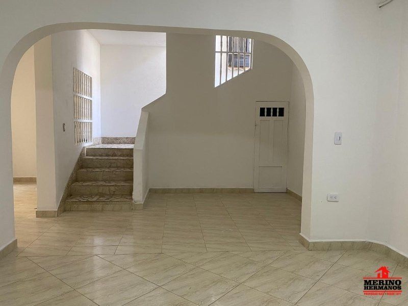 Casa en arriendo Antioquia Medellín El Danubio 267 m2 Habitaciones 3 Baños 1 Garajes 0 Precio $4100000