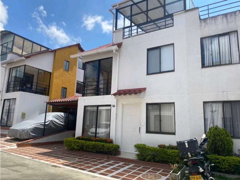 Casa en arriendo Risaralda Pereira El Dorado 177 m2 Habitaciones 5 Baños 4 Garajes 3 Precio $4000000
