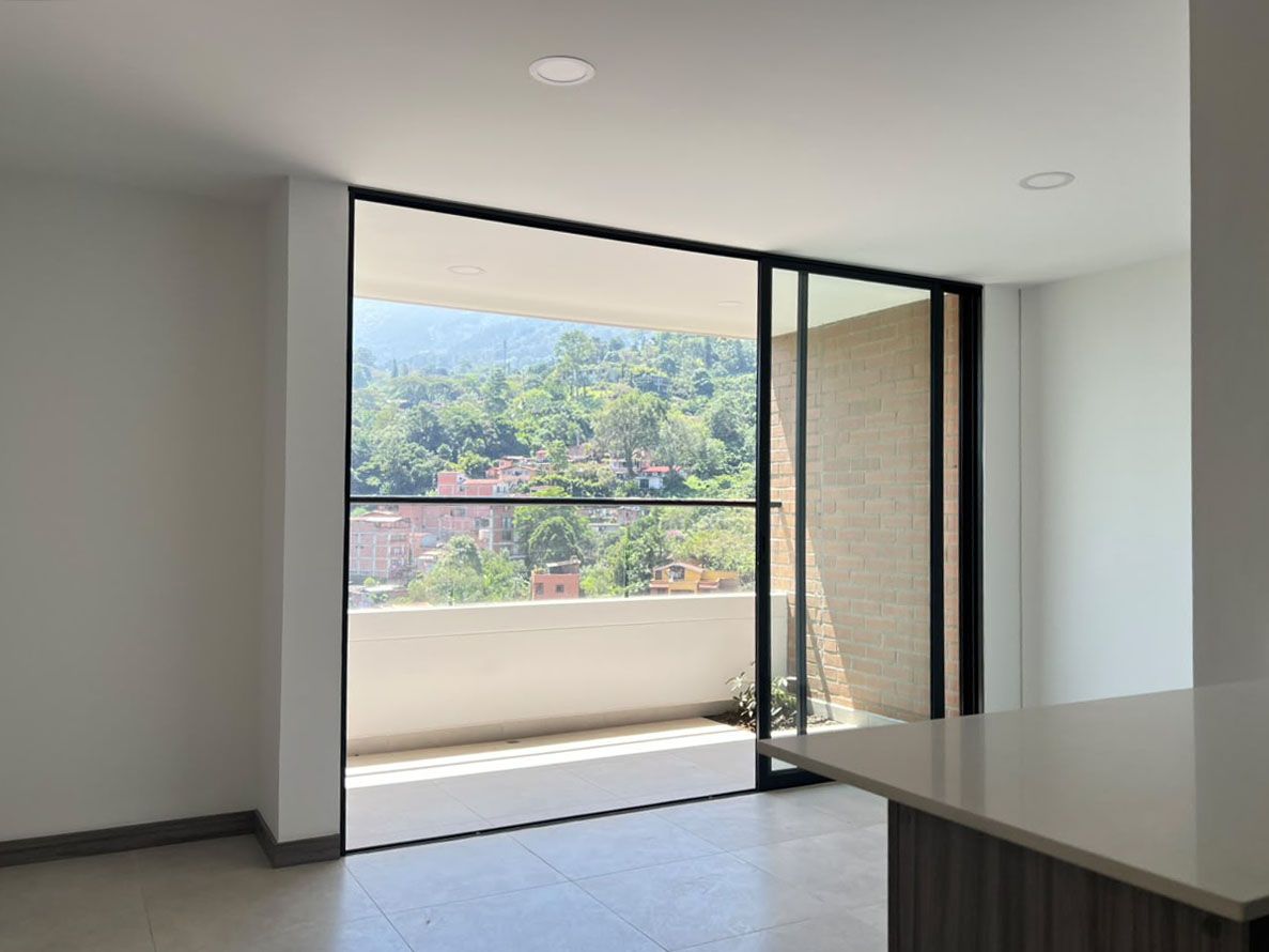 Apartamento en arriendo Antioquia Envigado San José 76 m2 Habitaciones 3 Baños 2 Garajes 1 Precio $3650000