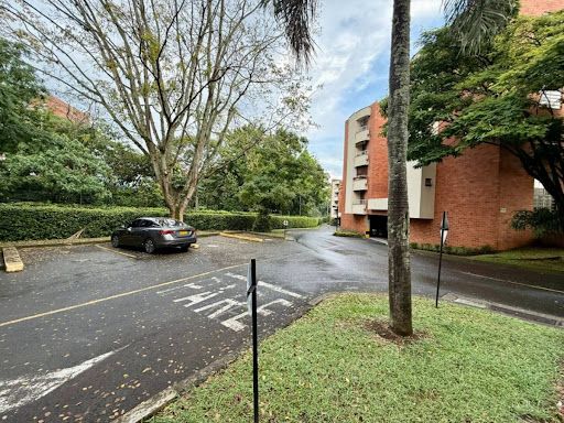 Apartamento en venta Valle Del Cauca Cali Urbanización Ciudad Jardín 132 m2 Habitaciones 3 Baños 2 Garajes 2 Precio $650000000