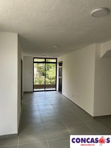 Casa en arriendo Antioquia Medellín Florida Nueva 120 m2 Habitaciones 3 Baños 2 Garajes 0 Precio $2600000