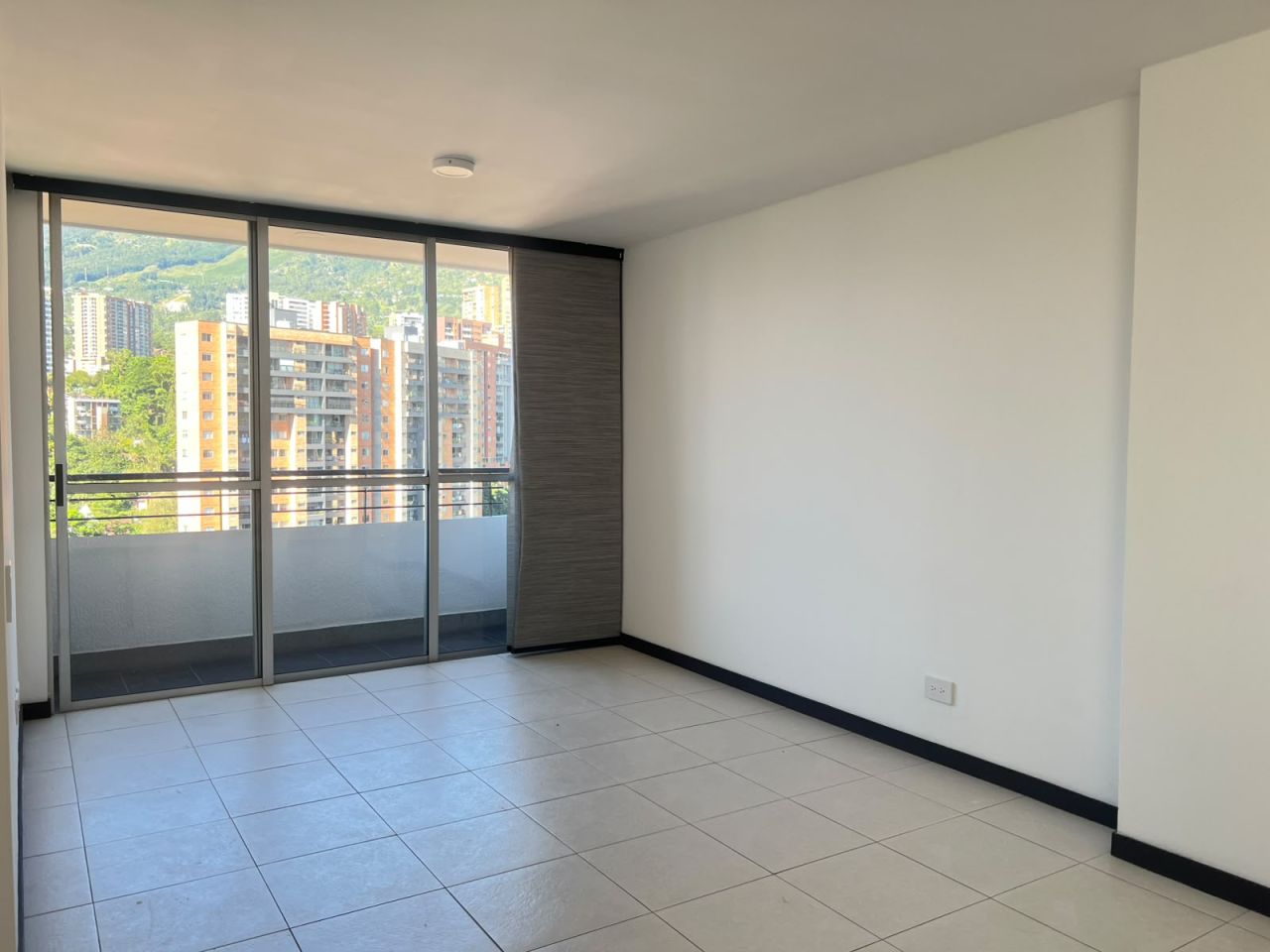 Apartamento en arriendo Antioquia Envigado La Inmaculada 68 m2 Habitaciones 2 Baños 2 Garajes 1 Precio $3250000