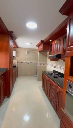 Apartamento en arriendo Antioquia Medellín Loma De Los Bernal 120 m2 Habitaciones 2 Baños 2 Garajes 1 Precio $4700000