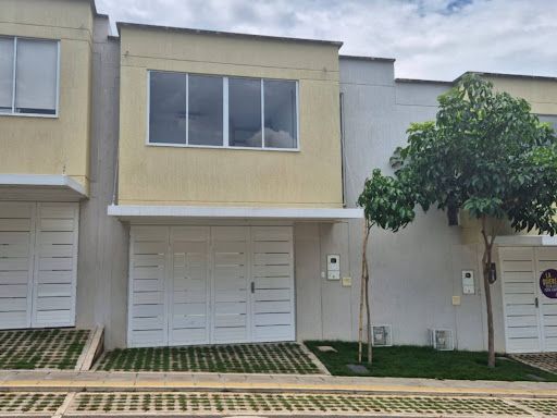 Casa en arriendo Santander Girón Centro 110 m2 Habitaciones 3 Baños 3 Garajes 1 Precio $3008000