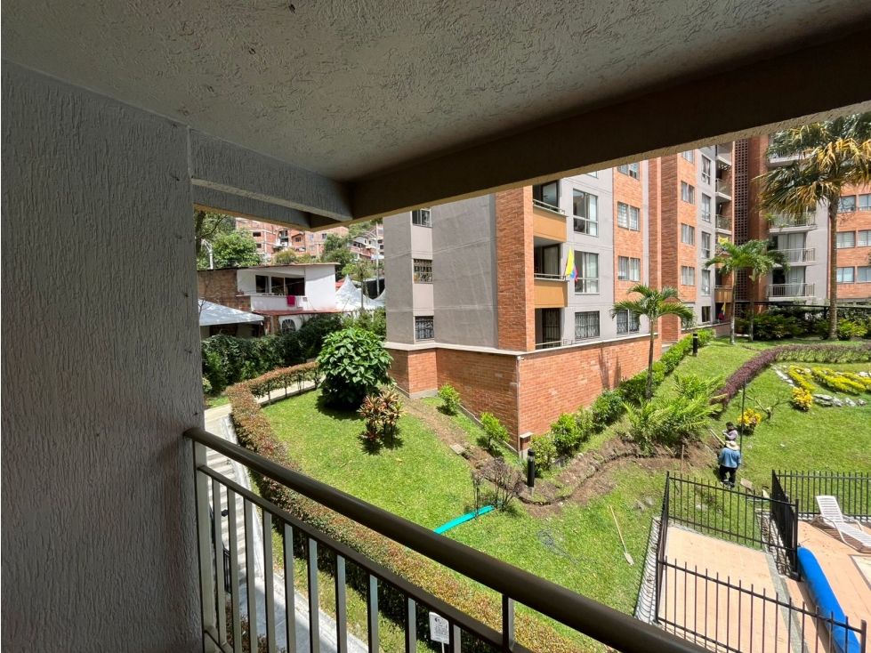 Apartamento en arriendo Antioquia Envigado El Salado 63 m2 Habitaciones 3 Baños 2 Garajes 1 Precio $2800000