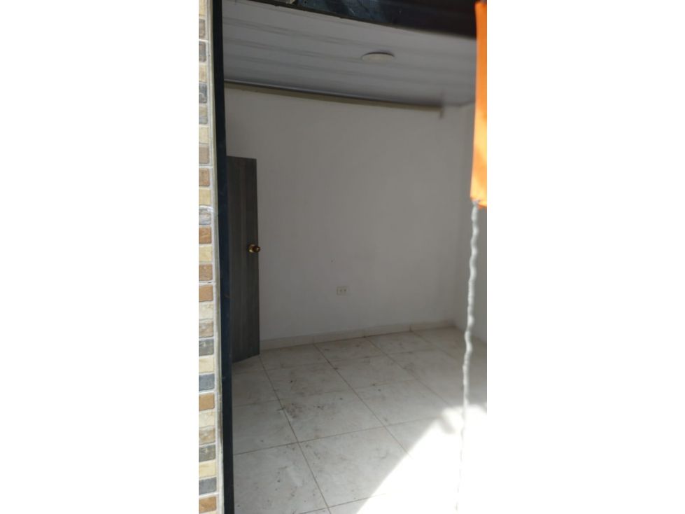 Local en arriendo Antioquia Medellín Palermo 12 m2 Habitaciones 0 Baños 1 Garajes 0 Precio $715000